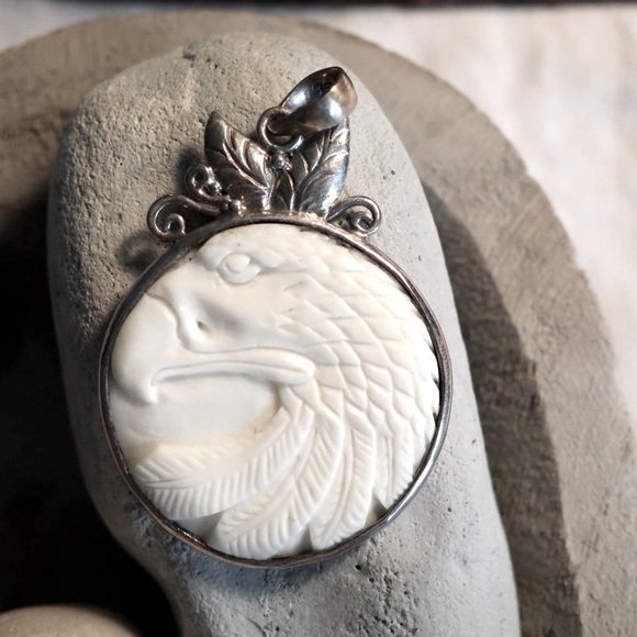 Bali Other - BALI Goddess carved bone EAGLE pendant
